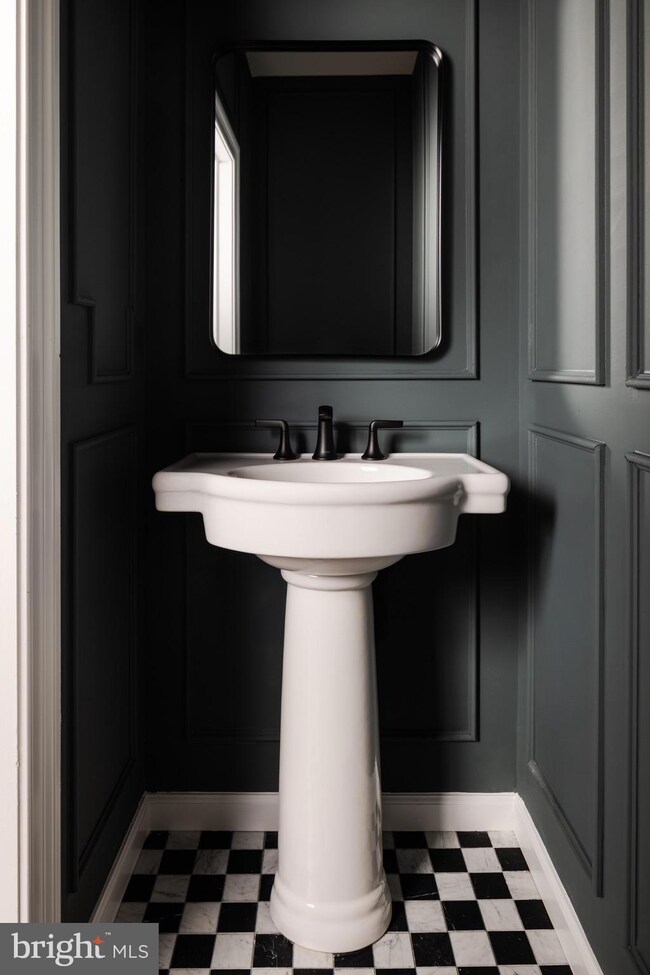 200 S Broad St unit 314, Philadelphia, PA 19102 - photo 5