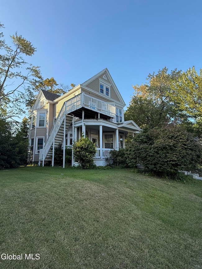 112 N Allen St, Albany, NY 12203 - photo 3