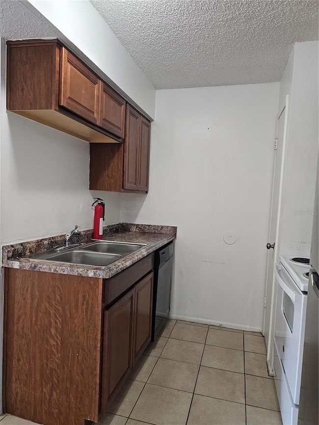 247 Thorn Tree Place unit 247, Brandon, FL 33510 - photo 7