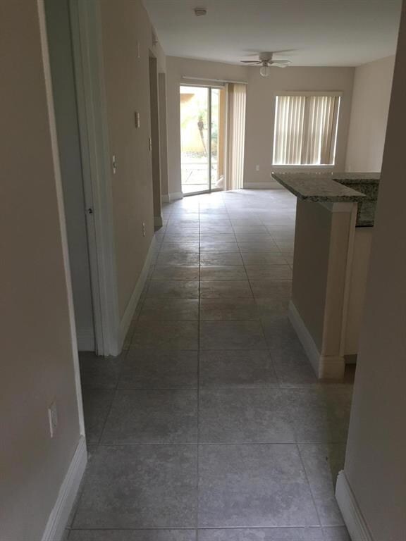 4783 Via Palm Lakes unit 102, West Palm Beach, FL 33417 - photo 2