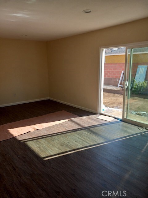 1516 W 138th St, Compton, CA 90222 - photo 7