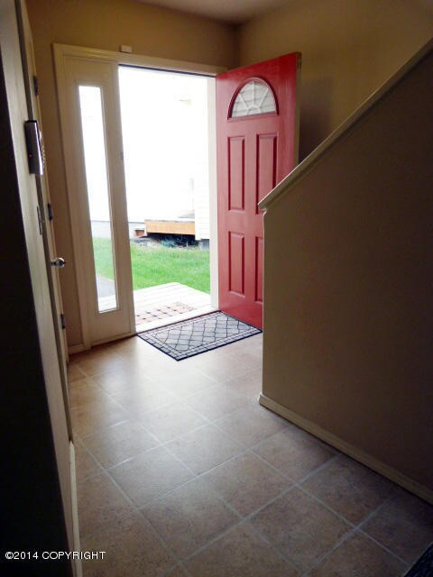 Spacious Entryway