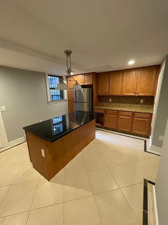 124 Sutherland Rd unit A, Brighton, MA 02135 - photo 6