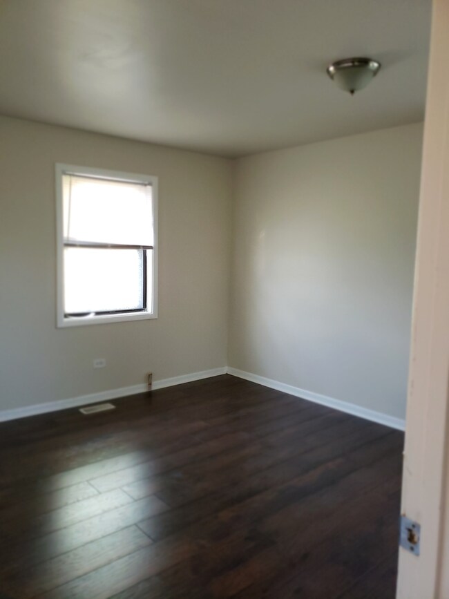 unlisted-address, Country Club Hills, IL 60478 - photo 6