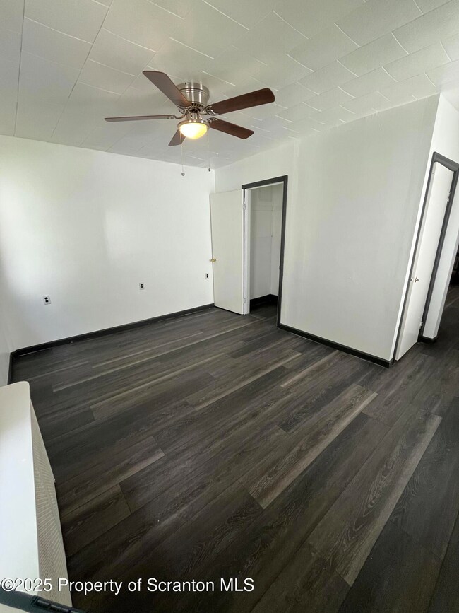 228 Union St unit Left, Taylor, PA 18517 - photo 7