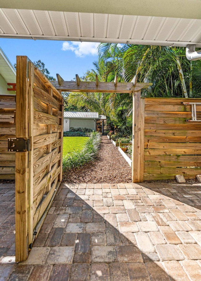 41 Derby St, Cocoa, FL 32922 - photo 5