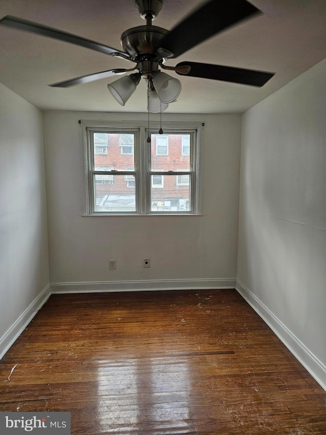 566 S 3rd St, Darby, PA 19023 - photo 4