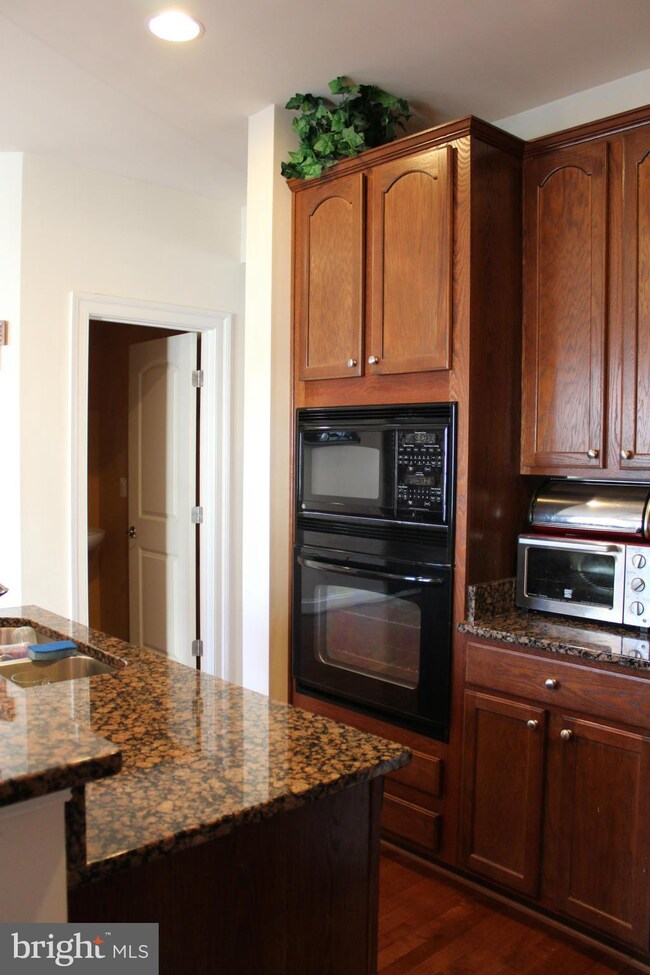 589 Raven Ave, Gaithersburg, MD 20877 - photo 7