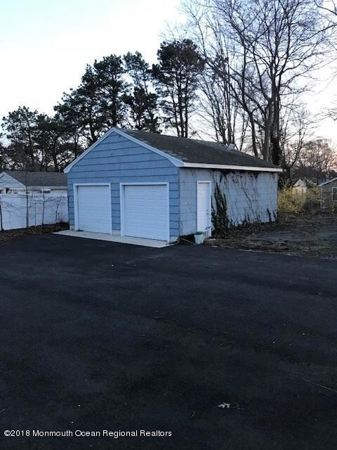 784 Fischer Blvd, Toms River, NJ 08753 - photo 2