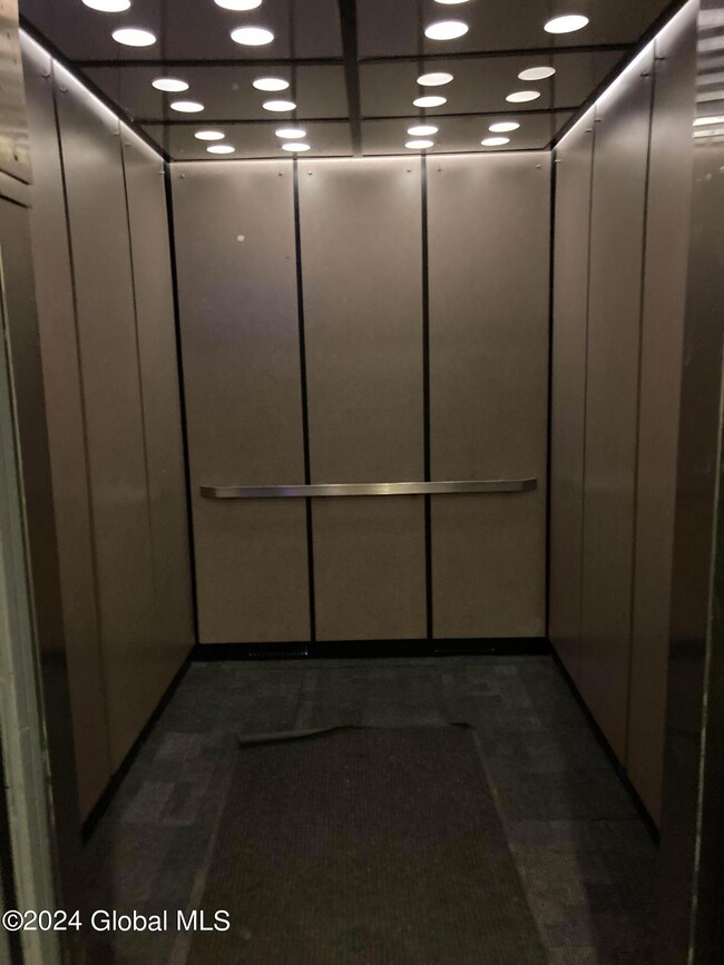 4 Sheridan Ave unit 4A, Albany, NY 12207 - photo 3