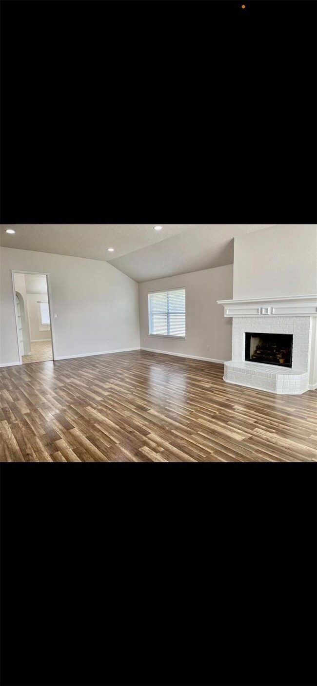 8353 Odell St, North Richland Hills, TX 76182 - photo 4