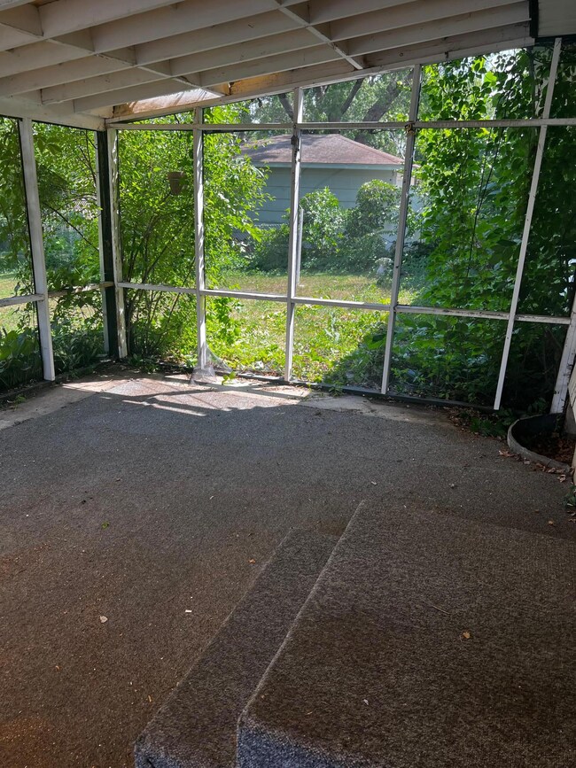 8219 Fremont Ave S, Bloomington, MN 55420 - photo 2