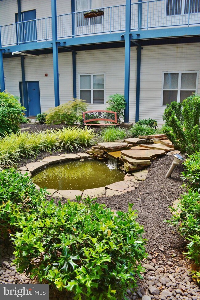 1726 Aliceanna St unit 101, Baltimore, MD 21231 - photo 2