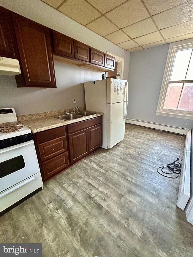 79 N Charlotte St unit 1, Pottstown, PA 19464 - photo 5