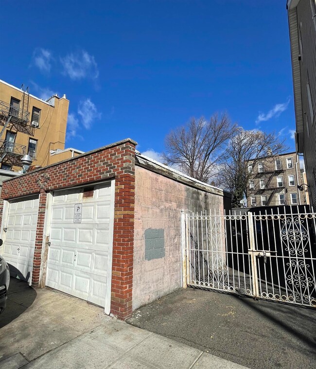 414 46th St unit 416, Union City, NJ 07087 - photo 2