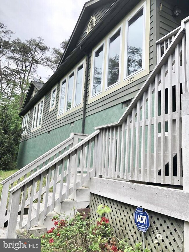 587 Straton Way, Basye, VA 22810 - photo 4