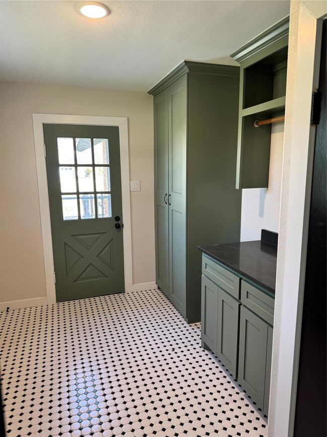 4704 Bransford Rd, Colleyville, TX 76034 - photo 6