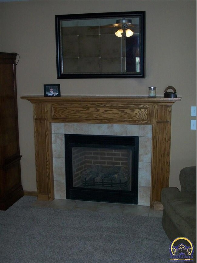 3312 SW 47th Ct, Topeka, KS 66610 - photo 3