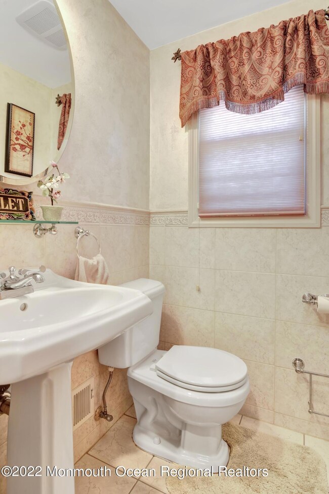 10rustic half bath