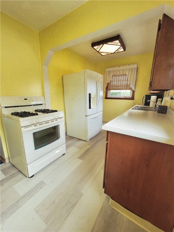 1005 3rd St, Clairton, PA 15025 - photo 7