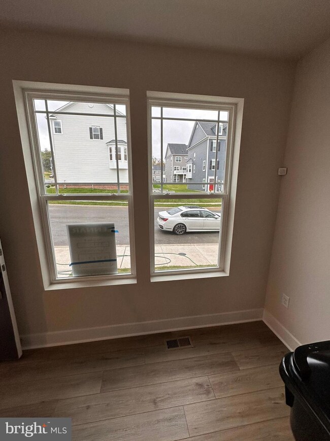 2413 Woodlands Rd, Woodlawn, MD 21244 - photo 7