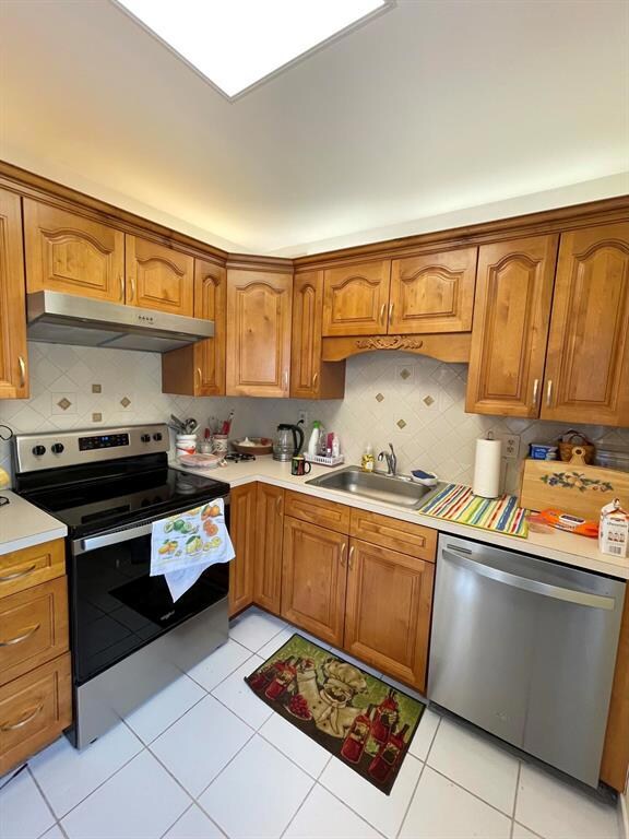 459 Capri J, Delray Beach, FL 33484 - photo 2