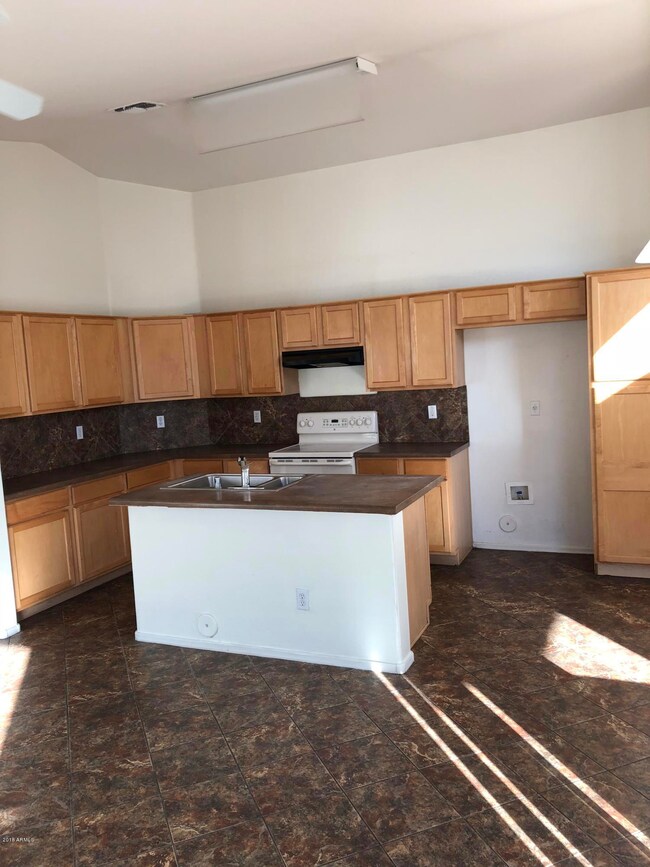 6417 kitchen2