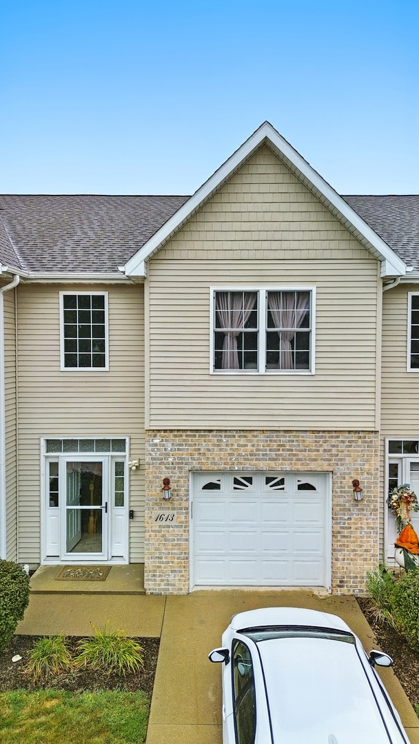 1613 Riverside Cir, Dixon, IL 61021 - photo 4