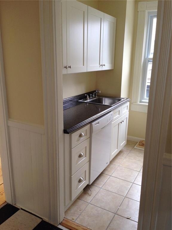 54 Barton St, Providence, RI 02909 - photo 2
