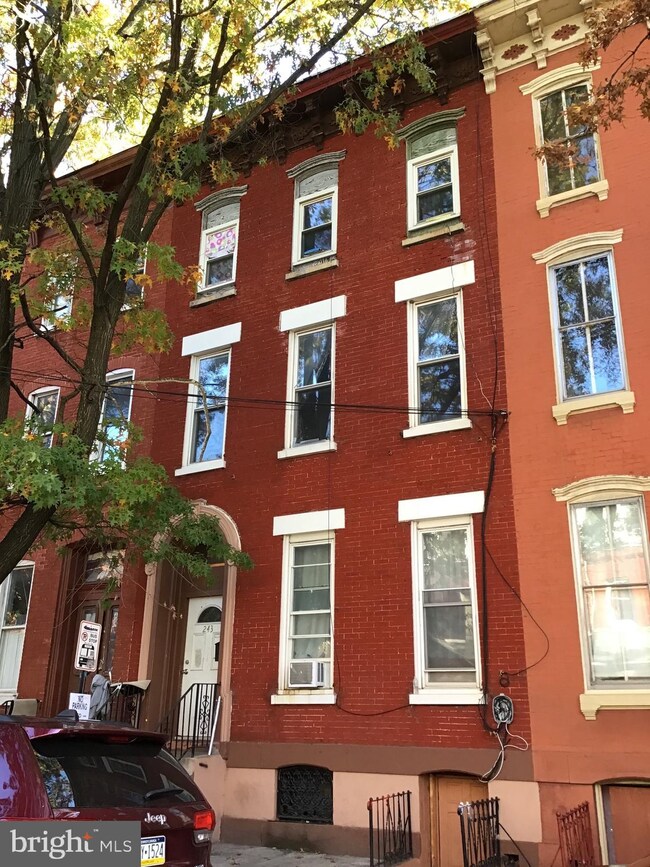 243 S 6th St, Reading, PA 19602 - photo 3