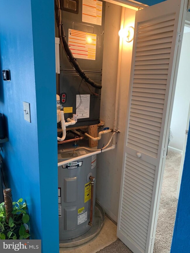 15585 Horseshoe Ln unit 585, Woodbridge, VA 22191 - photo 6