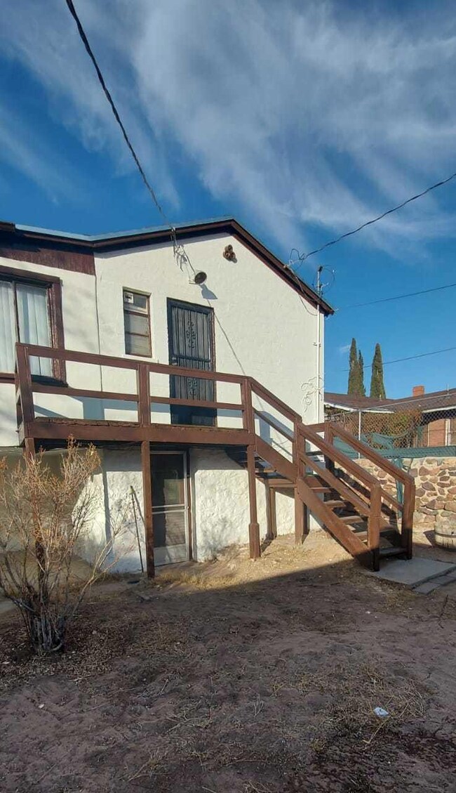 3204 Altura Ave, El Paso, TX 79930 - photo 2