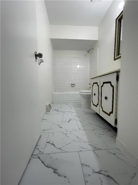 1534 Creekside Rd, Whitehall, PA 18052 - photo 5