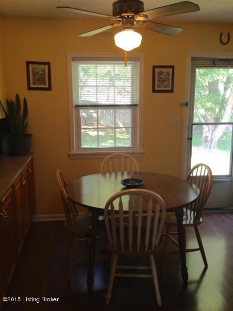 5412 Oakcreek Ln, Louisville, KY 40291 - photo 4