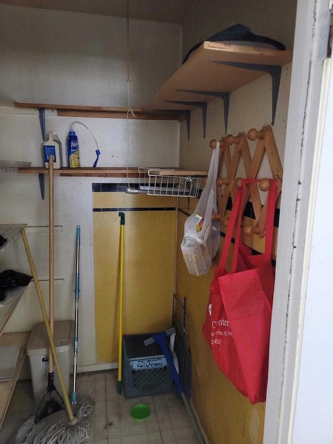 315 Cadwallader Dr, El Paso, TX 79915 - photo 7