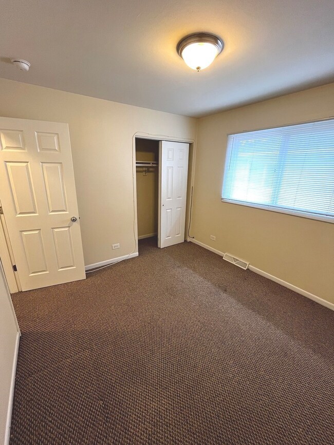 18013 Olympia Dr, Country Club Hills, IL 60478 - photo 6