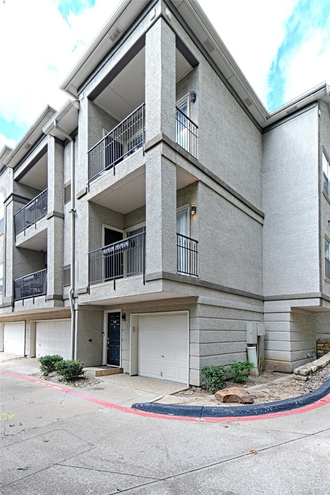 2201 Wolf St unit 1101, Dallas, TX 75201 - photo 2