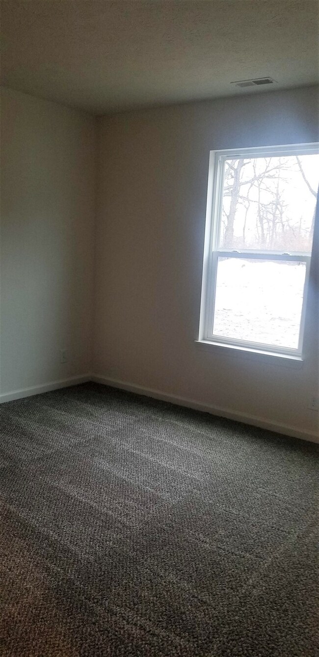 3273 Mikkola Ct, West Lafayette, IN 47906 - photo 2