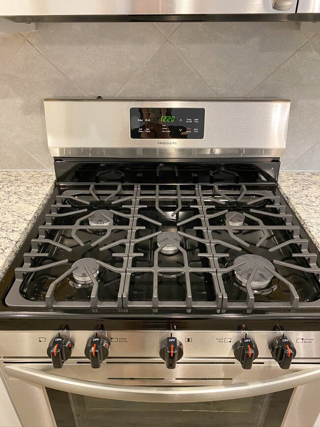 27186 Grey Fox Run, Magnolia, TX 77354 - photo 4