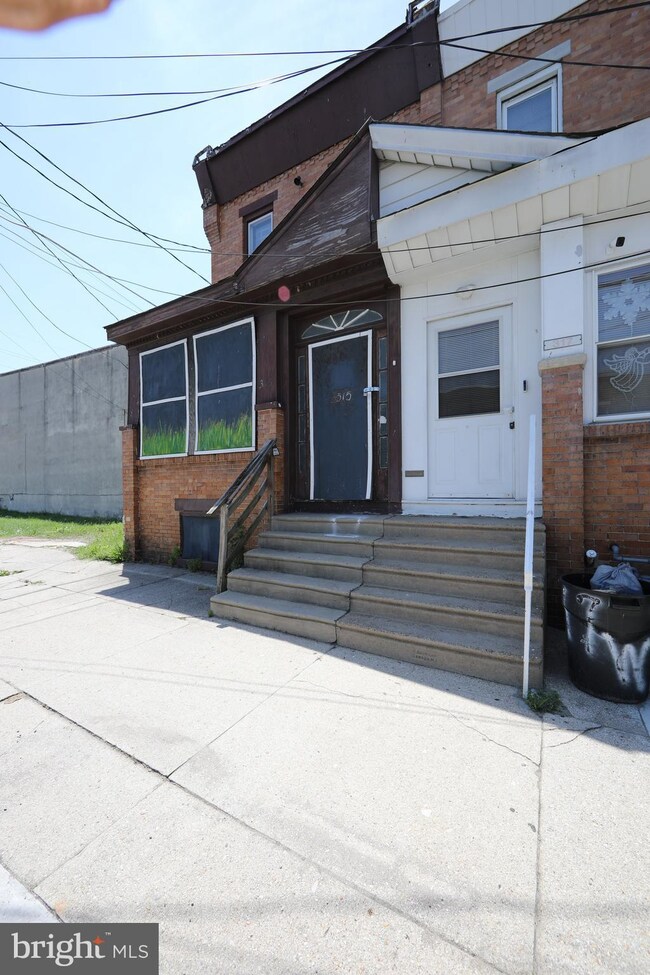 315 N 10th St, Camden, NJ 08102 - photo 2
