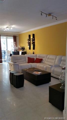 10711 NW 74th Terrace, Doral, FL 33178 - photo 5