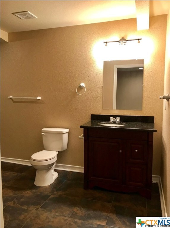 525 W Hutchison St unit A, San Marcos, TX 78666 - photo 7