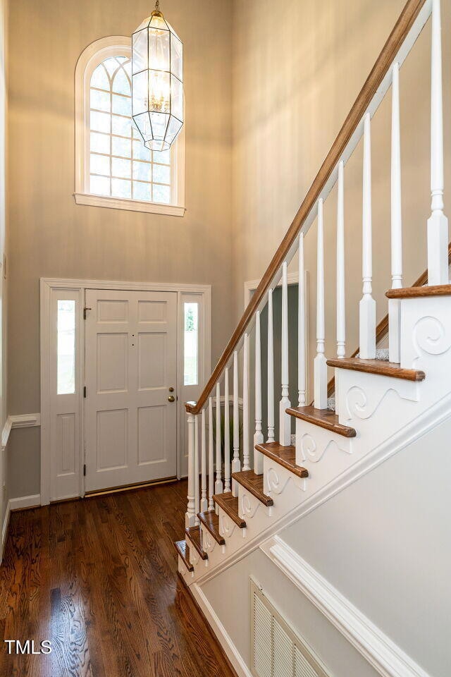 005-1280x960-foyer