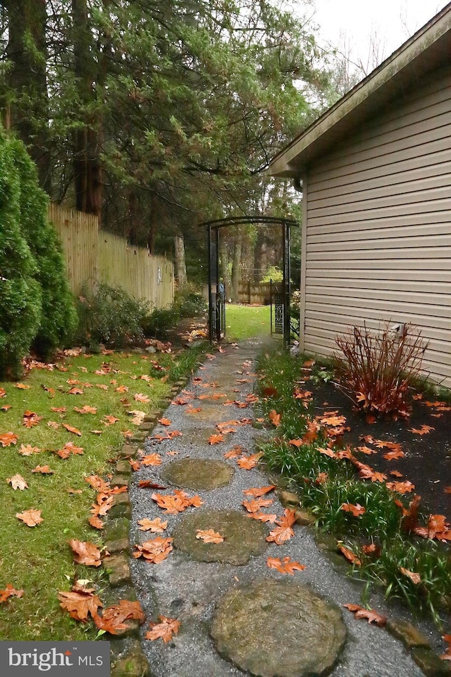 1110 Gault Rd, New Holland, PA 17557 - photo 6