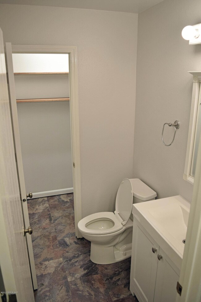 1361 W 77th Ave, Anchorage, AK 99518 - photo 3