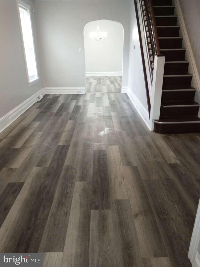 1551 Mulberry St, Reading, PA 19604 - photo 2