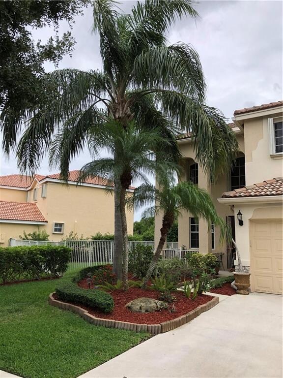 4210 Laurel Ridge Cir, Weston, FL 33331 - photo 2