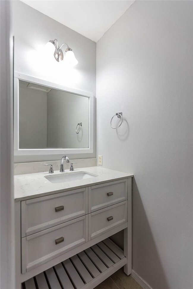 13 Davis Cir, Bella Vista, AR 72715 - photo 5