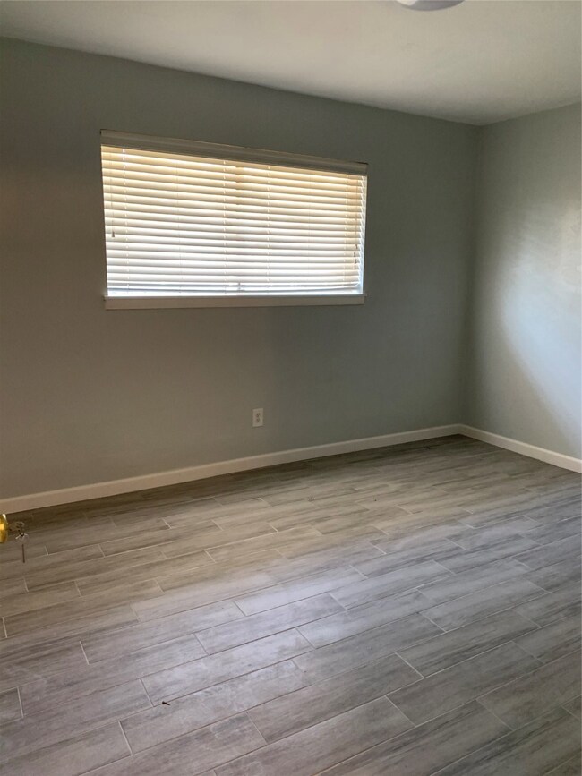 5220 Antha St unit 2, Houston, TX 77016 - photo 7