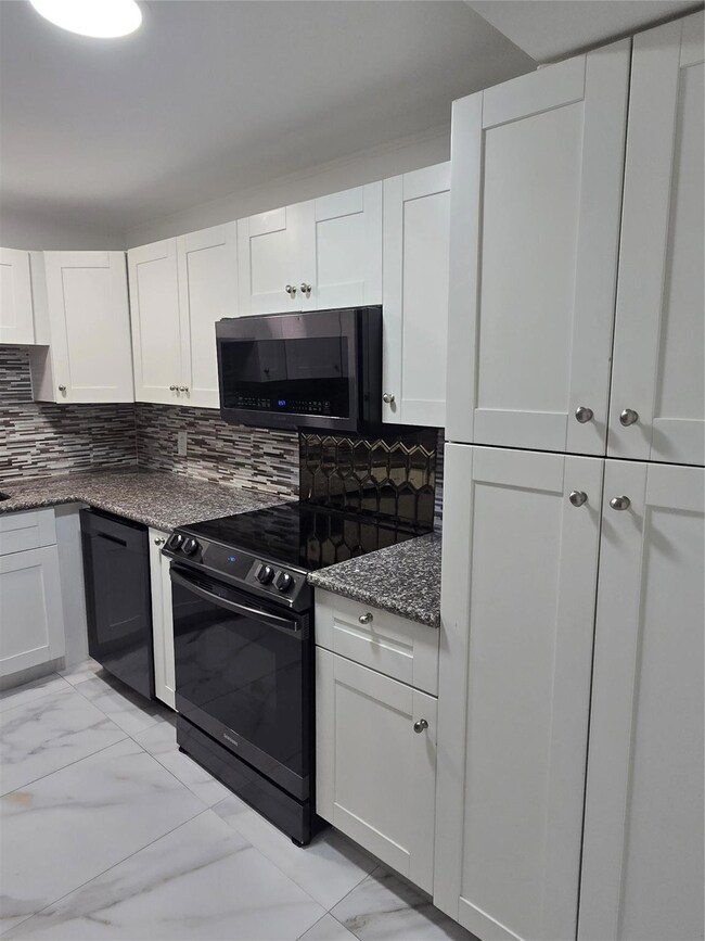 733 SE 1st Way unit 301, Deerfield Beach, FL 33441 - photo 4